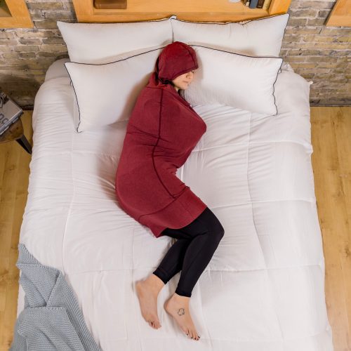 Ruby#woman on bed in hug sleep pod mini